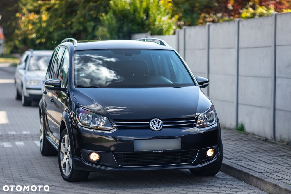 Volkswagen Touran 2.0 TDI DPF Cross DSG - 6