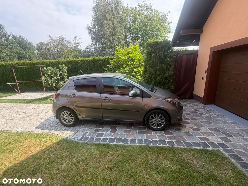 Toyota Yaris 1.33 Premium - 2