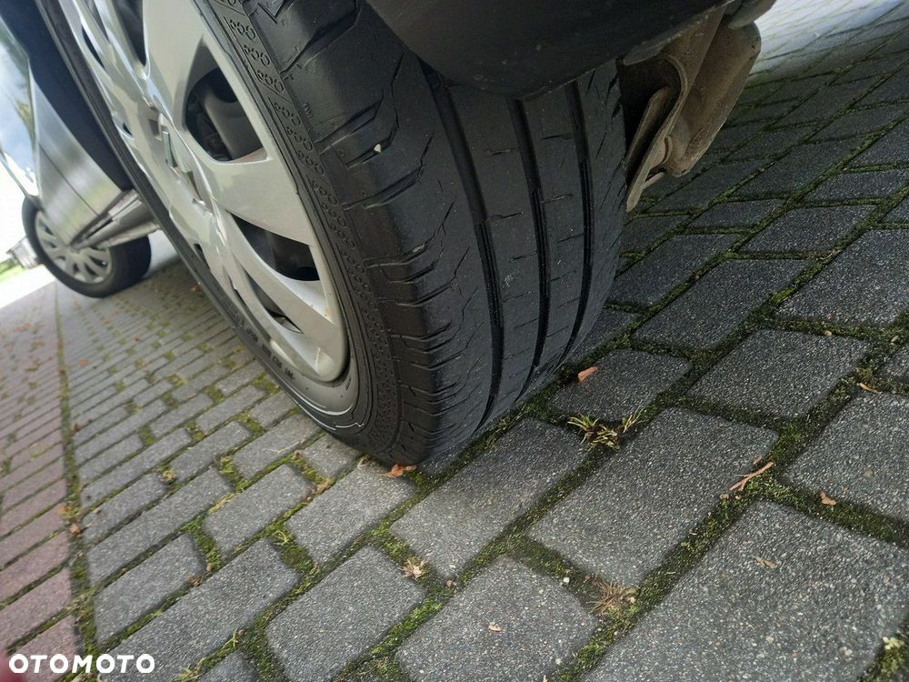 Renault Trafic - 10