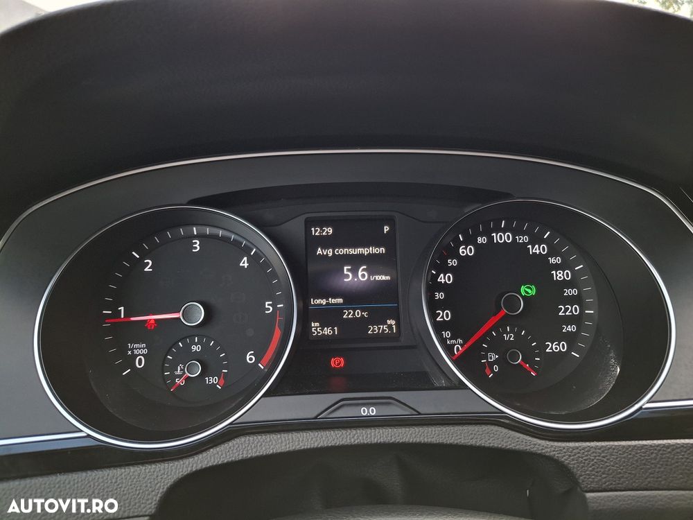Volkswagen Passat 2.0 TDI DSG Comfortline - 6
