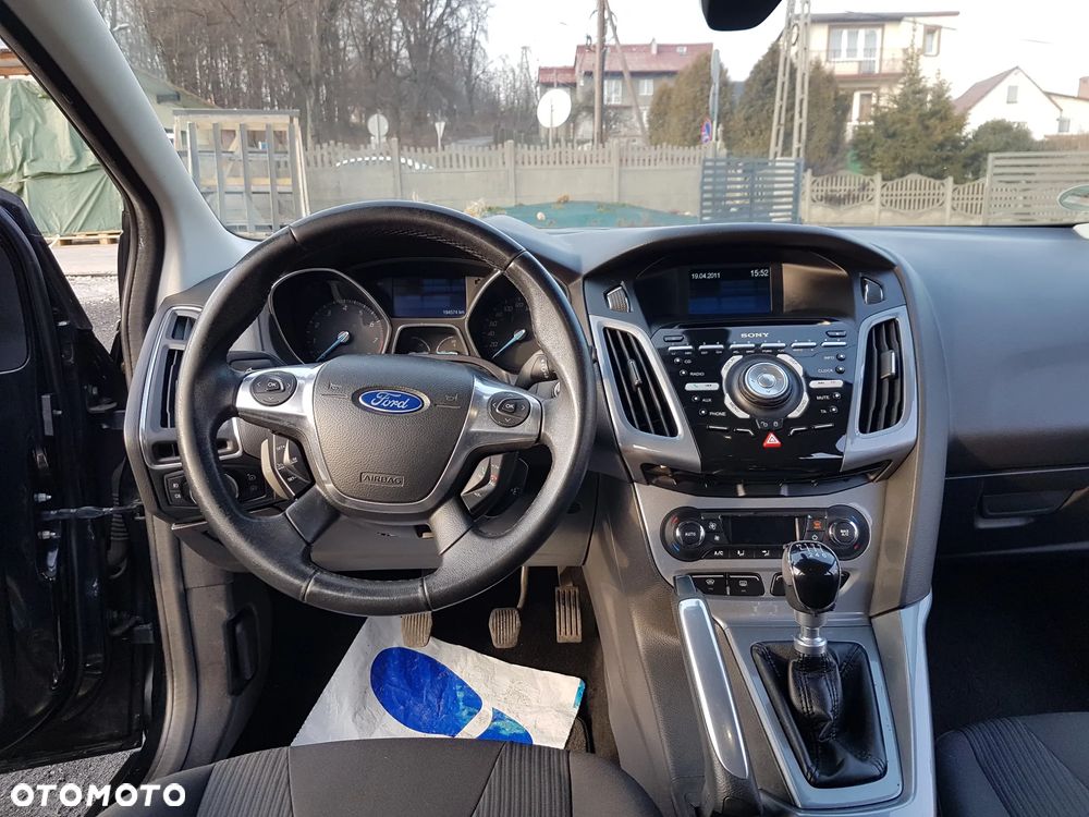 Ford Focus 1.6 EcoBoost Titanium - 19