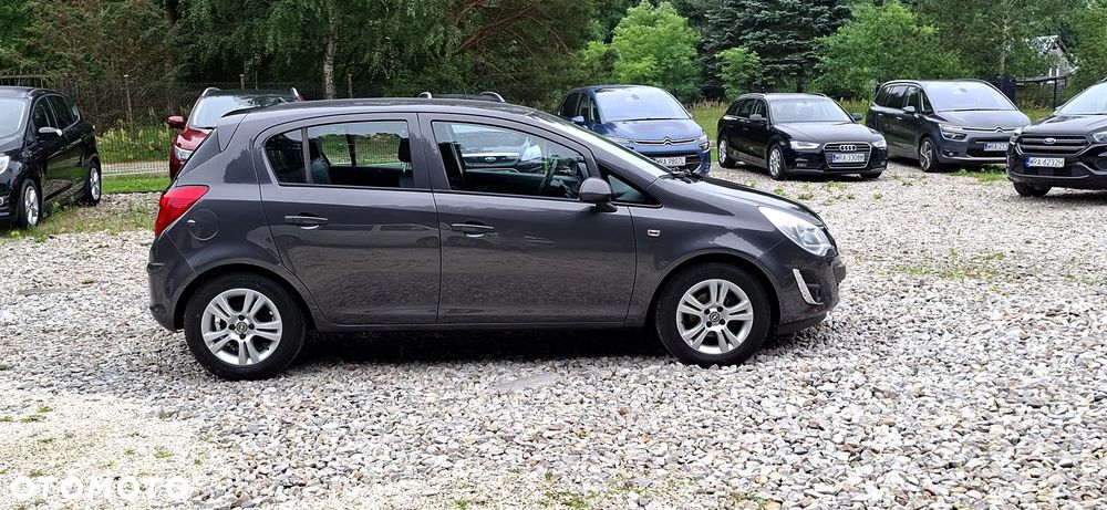 Opel Corsa 1.4 16V Innovation - 9