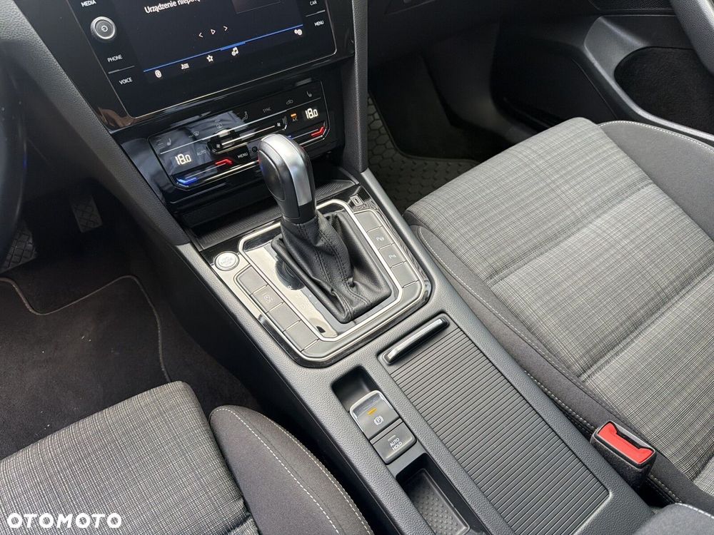 Volkswagen Passat Variant 1.5 TSI EVO Business DSG - 16
