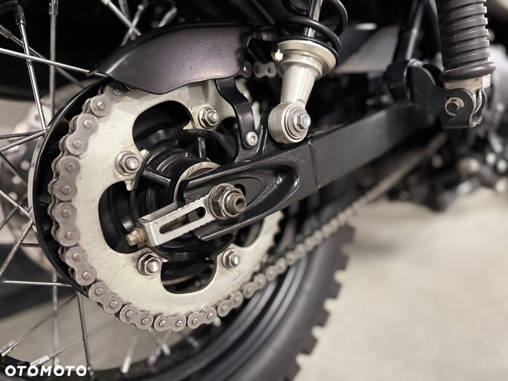 Triumph Scrambler - 12