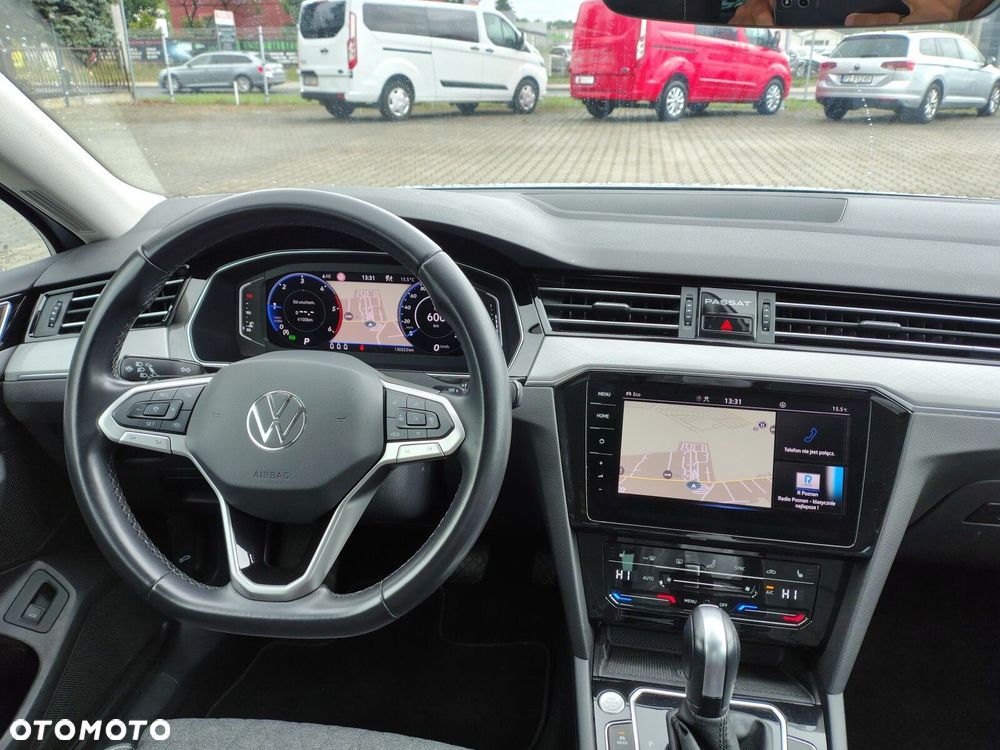 Volkswagen Passat - 24
