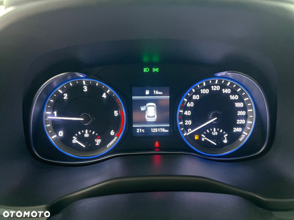 Hyundai Kona - 21