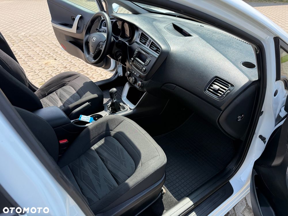 Kia Ceed 1.4 CVVT - 16