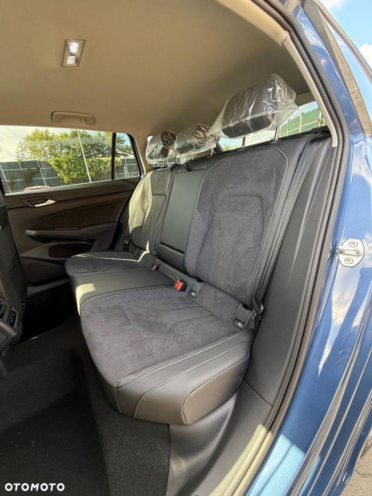 Volkswagen Golf Variant 1.5 eTSI mHEV Life Plus DSG - 29