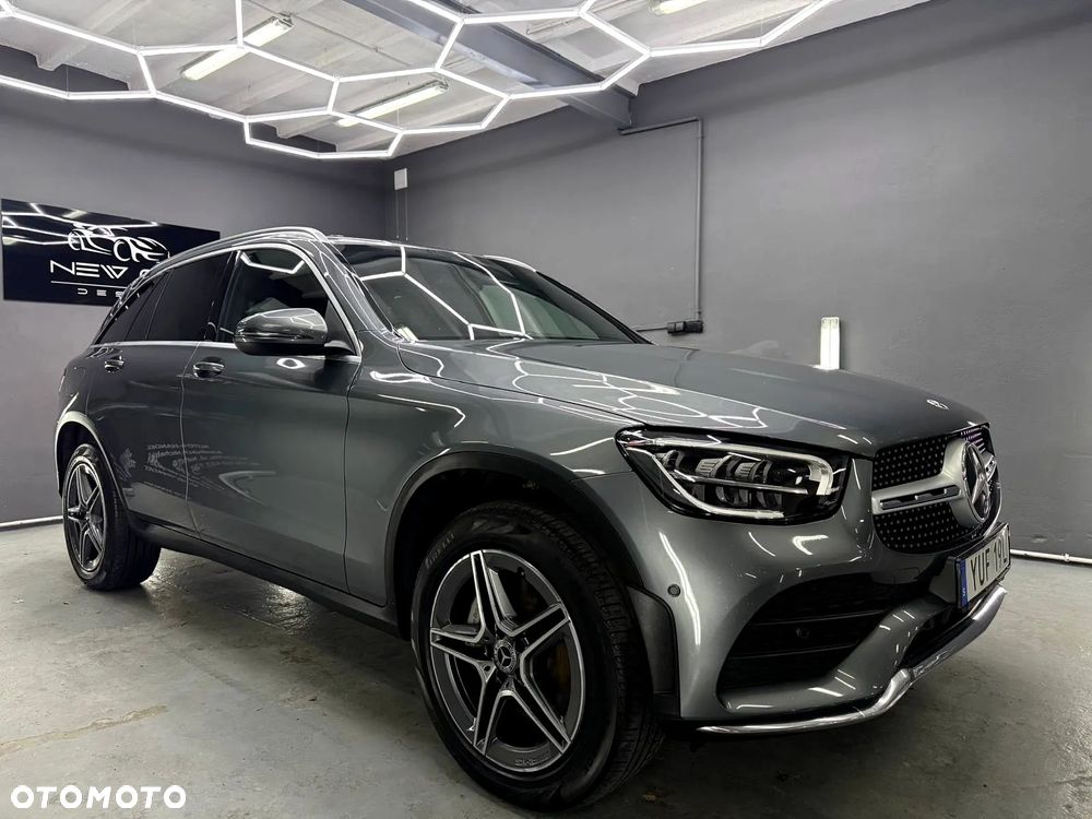 Mercedes-Benz GLC 300 de 4-Matic Business Edition - 11