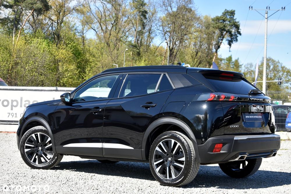 Peugeot 2008 PureTech 130 EAT8 GT - 18
