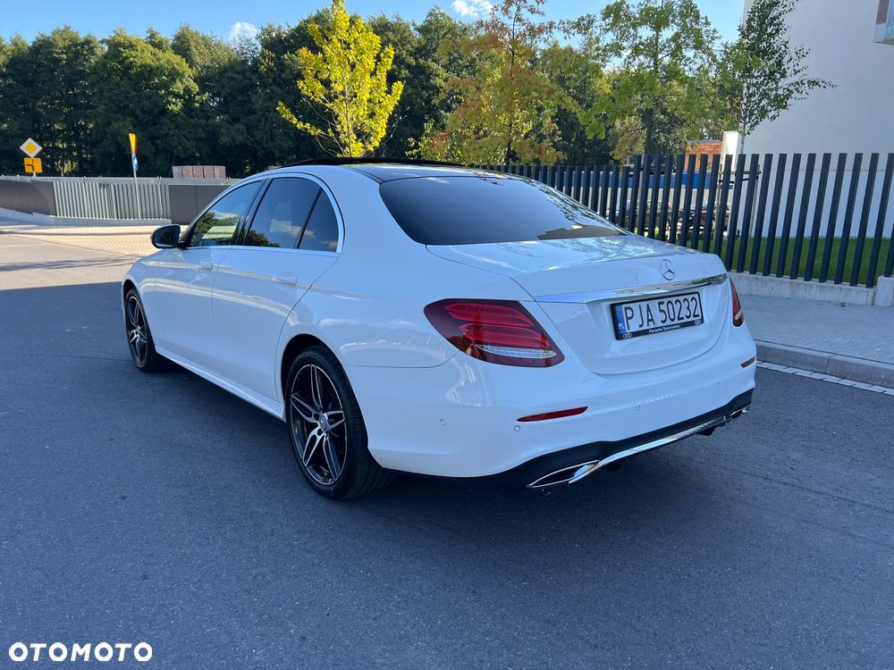 Mercedes-Benz Klasa E 220 d 9G-TRONIC - 3