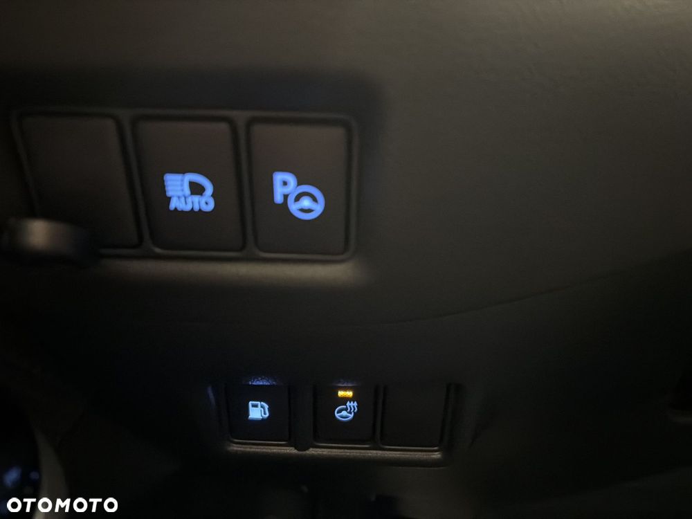 Toyota C-HR 2.0 Hybrid Executive - 18