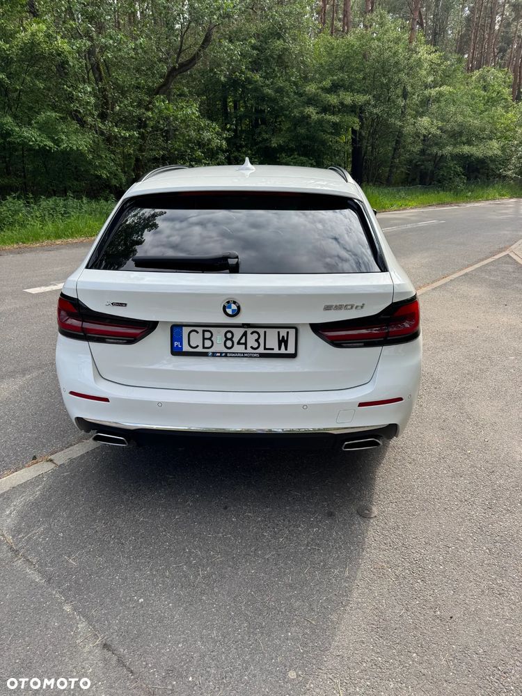 BMW Seria 5 520d Luxury Line - 7