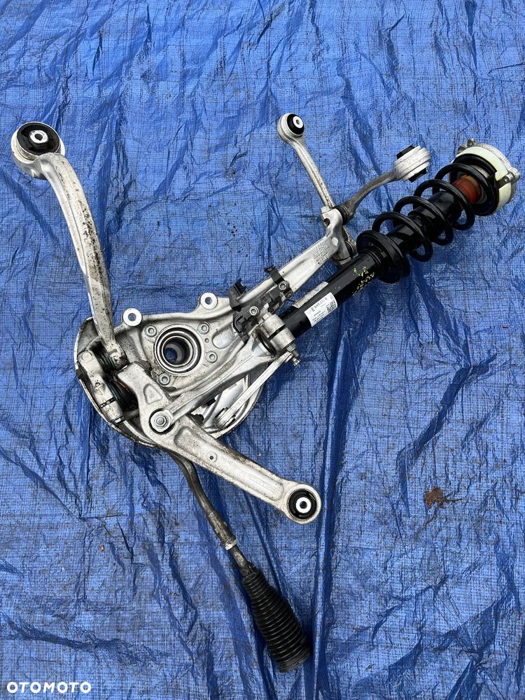 AUDI A4 B9 ZWROTNICA LEWY PRAWY PRZÓD ZAWIESZENIE 8W0407241 F 8W0407242 F 8W9031 D MCPHERSON ** - 3