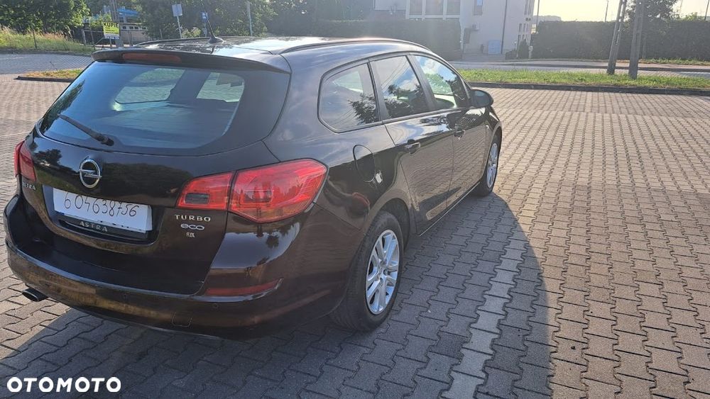 Opel Astra 1.4 Turbo - 4