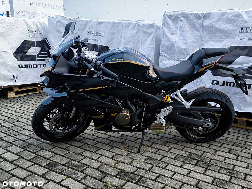 QJMOTOR SRK 800RR - 10