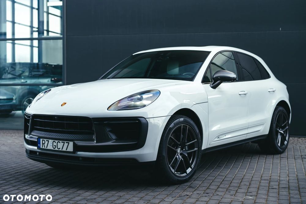 Porsche Macan T - 2