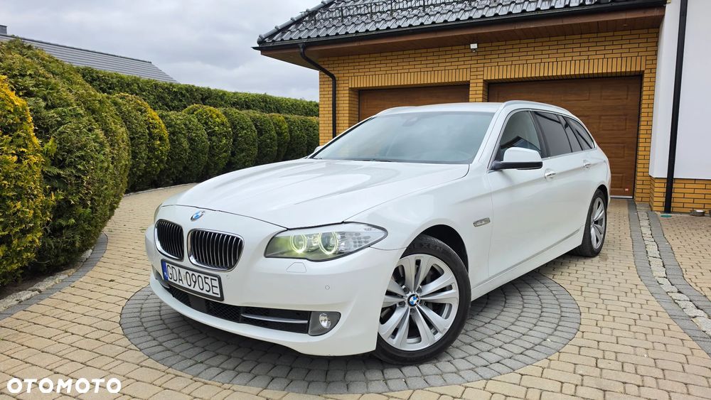 BMW Seria 5 530d xDrive Luxury Line - 9