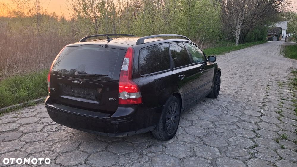 Na części VOLVO V50 (545) SILNIK 2.0 D 136KM Kod silnika: D4204T lakier 452-46 skrzynia maska zderzak drzwi klapa szyba fotel kanapa lusterko lampa deska GWARANCJA !!! Przód Tył Zestaw Komplet Drzwi Klapa Zderzak Błotnik Maska Grill Atrapa Szyba Pas Lampa Lusterko Boczki Fotel Kanapa Kokpit Deska Rozdzielcza Przełącznik Włącznik Sterownik Przewody Wiązka Instalacja Moduł Komputer Czujnik Listwa Pompa Alternator Wtryski Głowica Rozrusznik Kompresor Sprzęgło Dwumas Silnik  Skrzynia ABS Klimatyzacji Paliwa Wspomagania Kolektor Turbina Przepustnica Zawór Chłodnica Koło Hak Belka Sanki Zawieszenie Mcpherson Półoś Amortyzator Wydech Tłumik Zacisk Most - 4