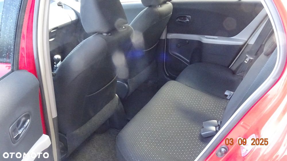 Toyota Yaris - 5