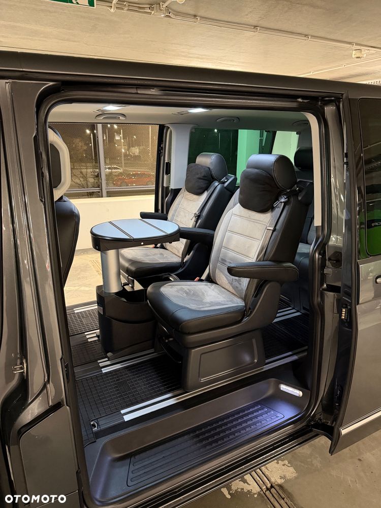 Volkswagen Multivan - 4
