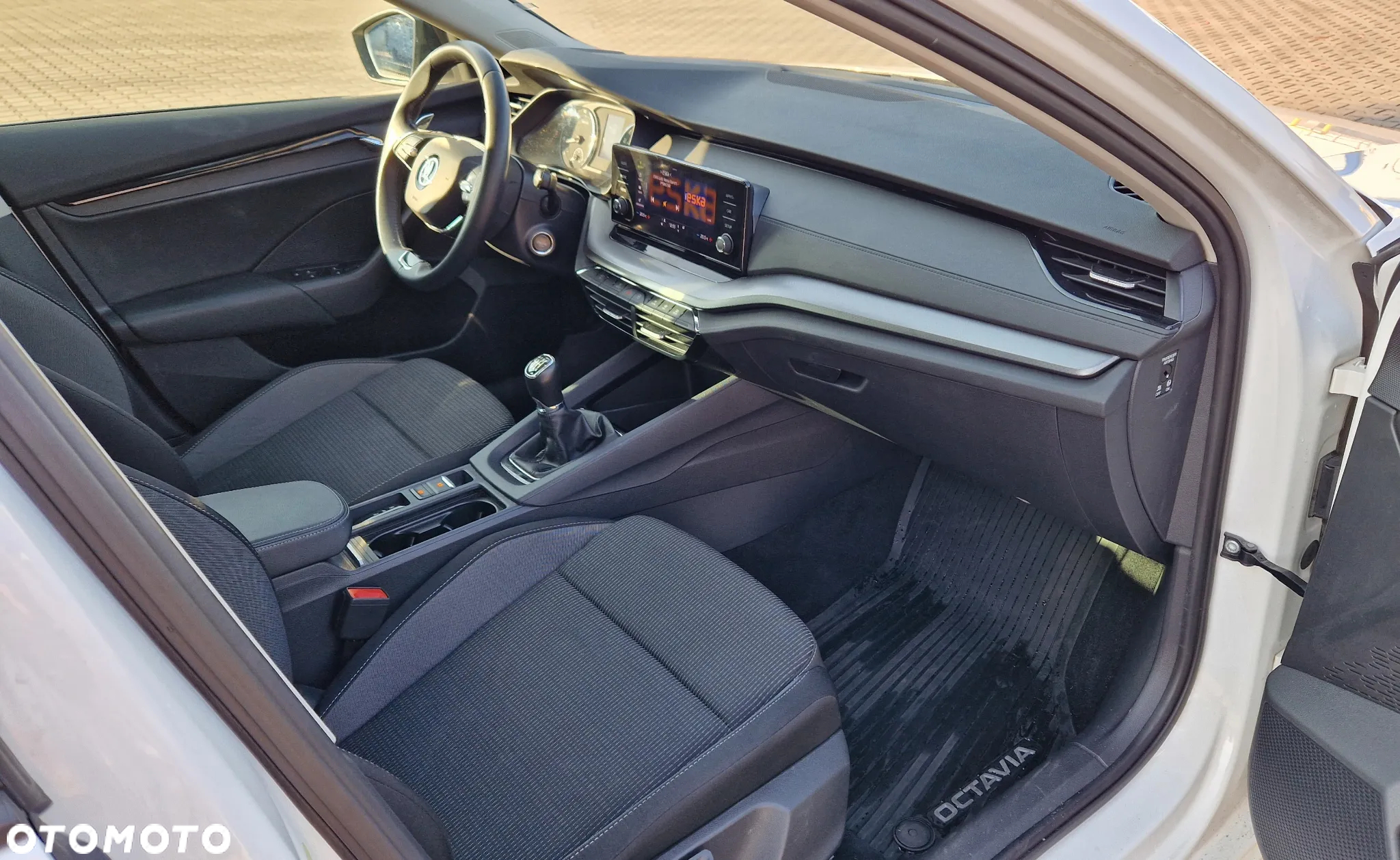 Skoda Octavia 1.5 TSI ACT Ambition - 7