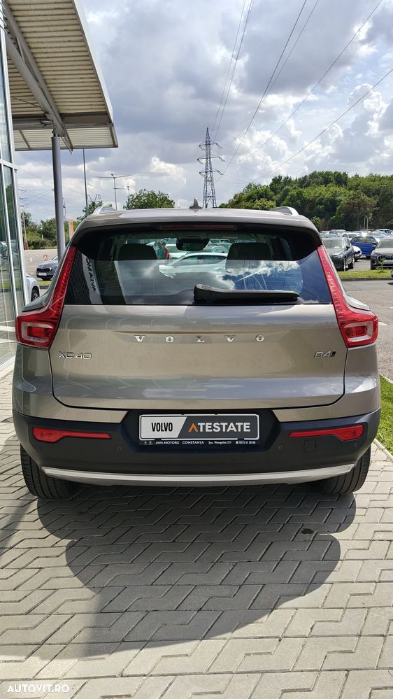 Volvo XC 40 B4 AT8 AWD Mild Hybrid Inscription - 7