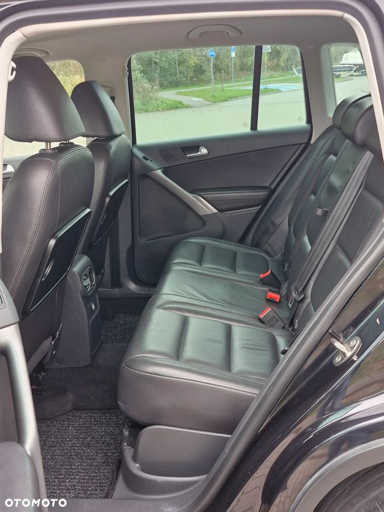 Volkswagen Tiguan 2.0 TDI 4Mot Perfectline R-Style - 16