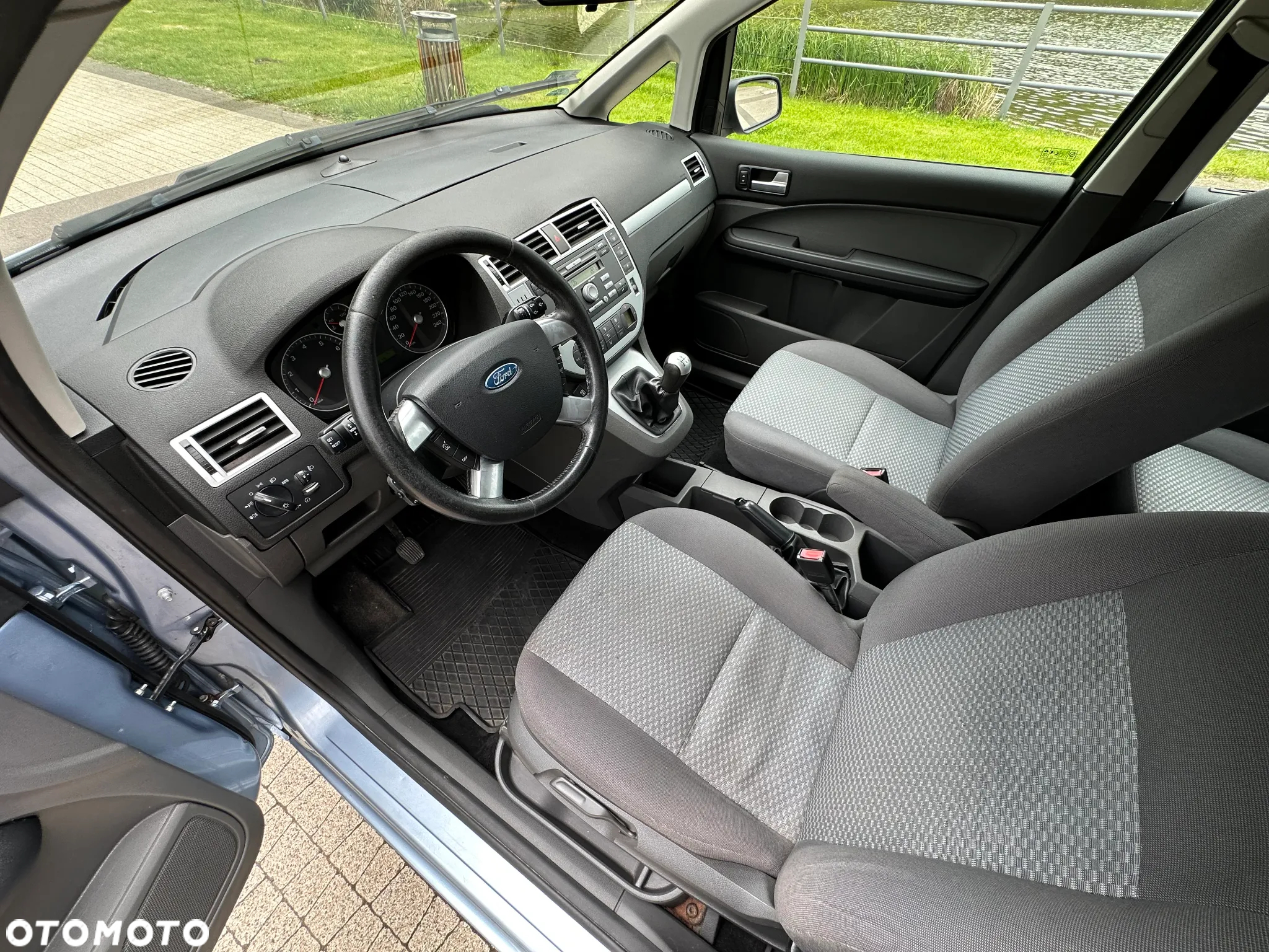 Ford C-MAX 1.8 Titanium - 10