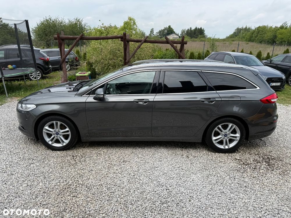 Ford Mondeo 2.0 TDCi Titanium PowerShift - 11