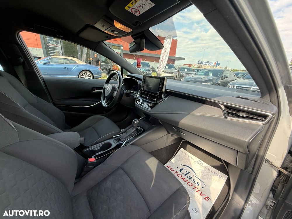 Toyota Corolla 1.8 HSD Dynamic - 10