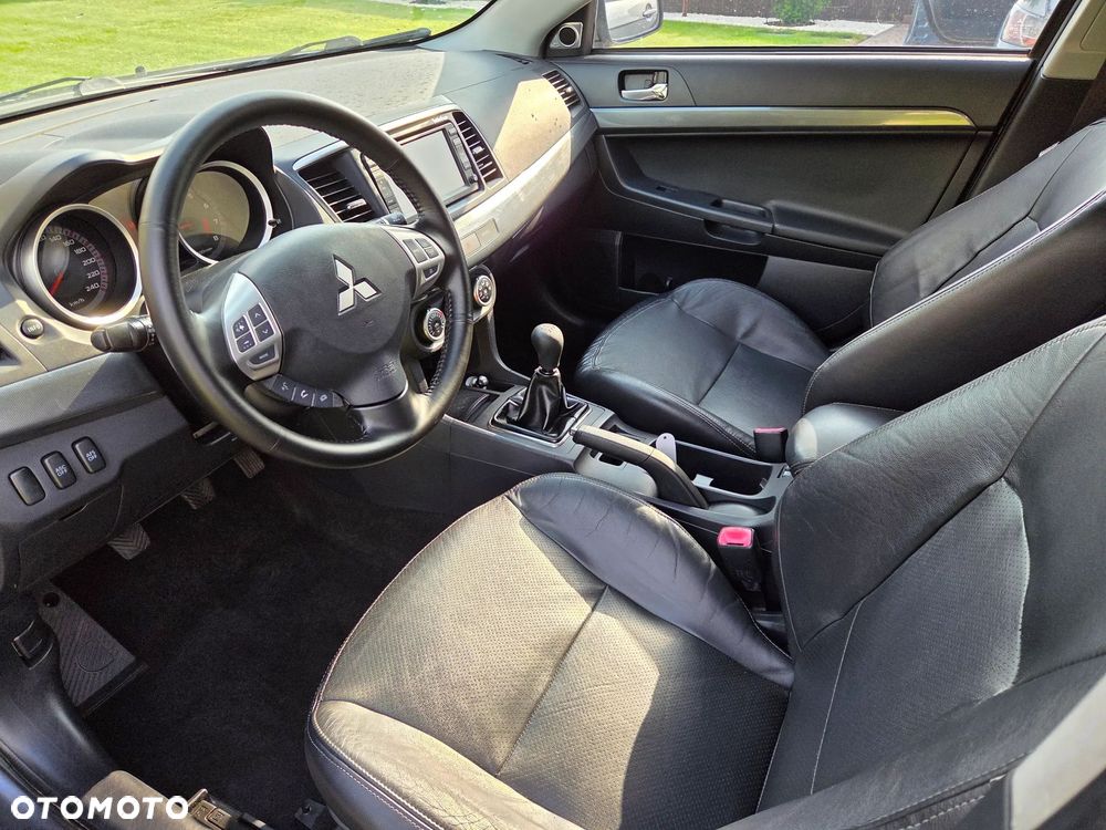 Mitsubishi Lancer - 5