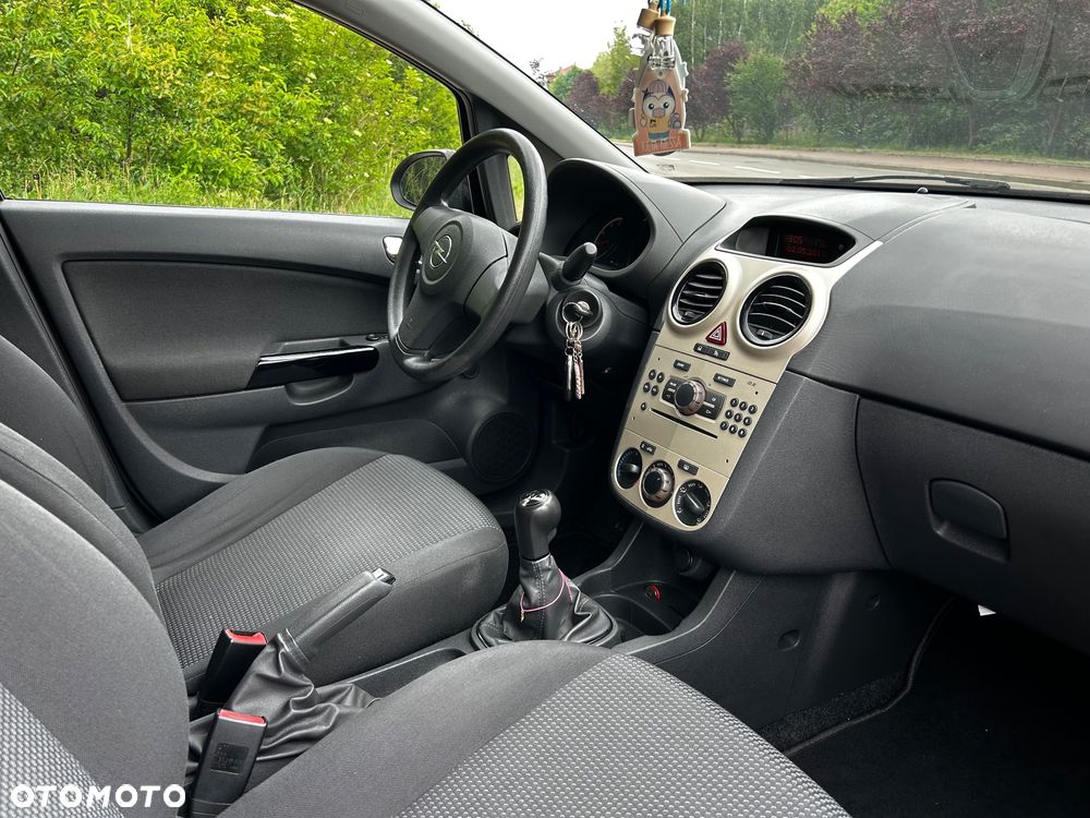 Opel Corsa - 13