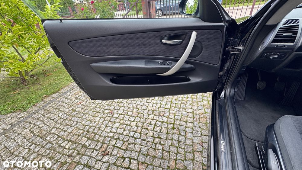 BMW Seria 1 120d - 17