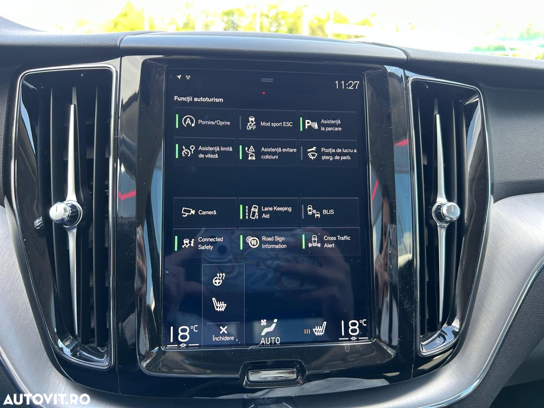 Volvo XC 60 B4 MHEV AWD Momentum Pro - 19