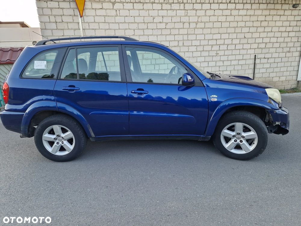 Toyota RAV4 D-4D 4x4 - 10