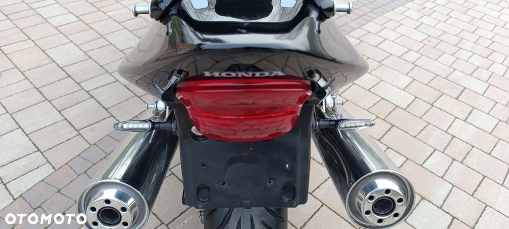 Kawasaki Ninja 1000 SX - 32