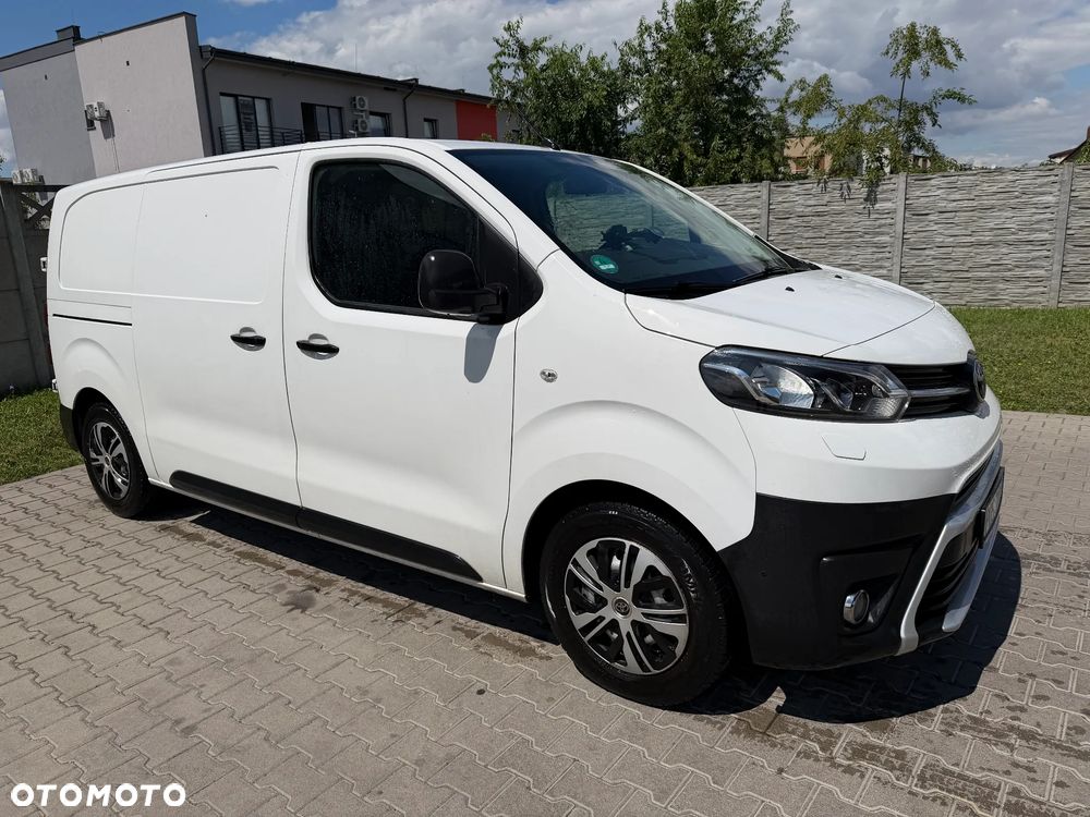 Toyota Proace - 1