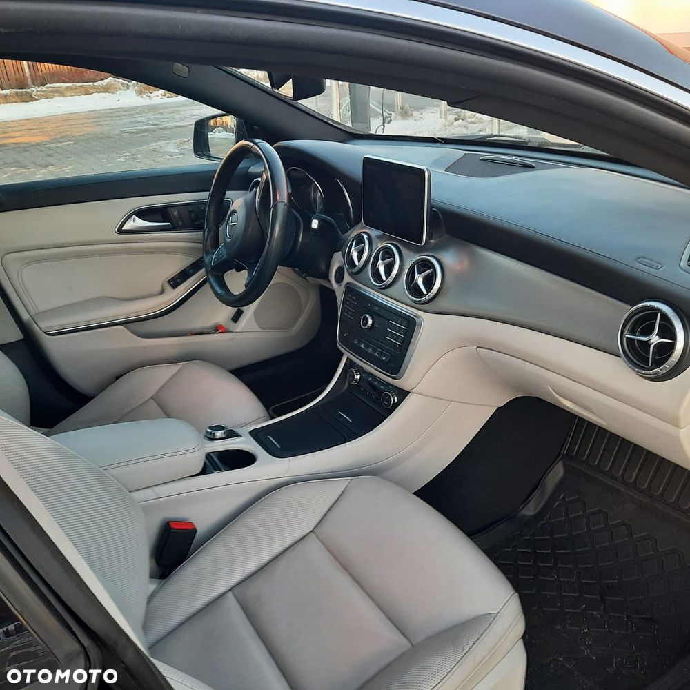 Mercedes-Benz CLA 200 d 7G-DCT SCORE - 8
