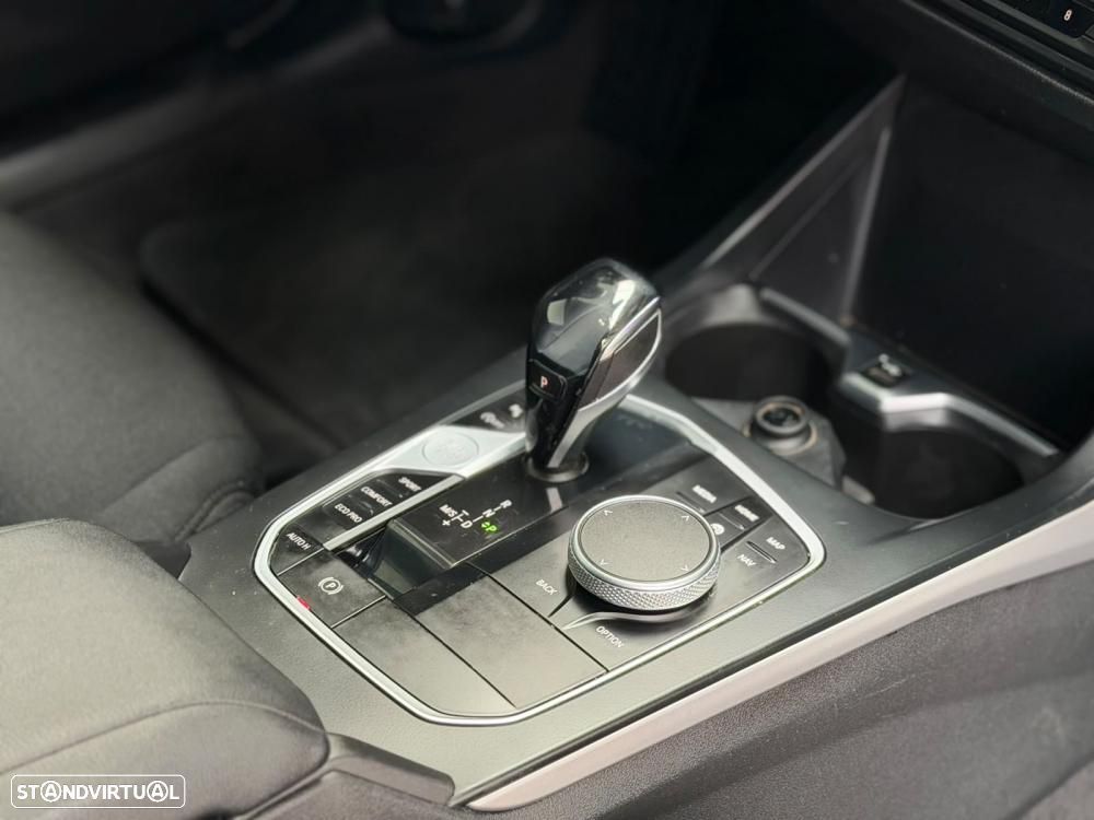 BMW 216 Gran Coupé d Aut. Advantage - 41