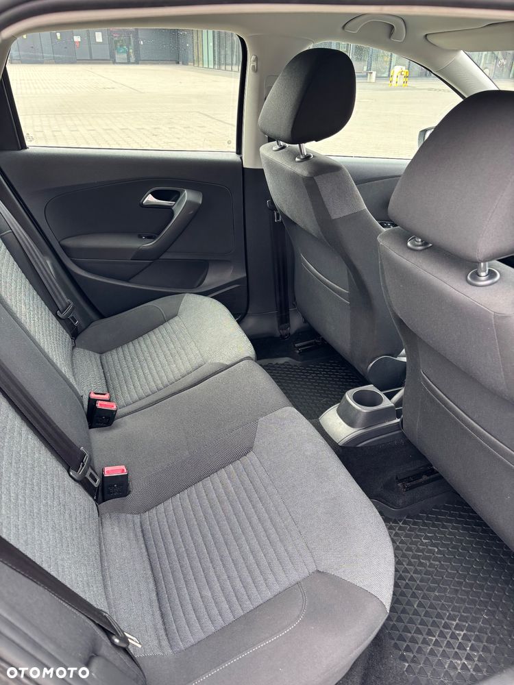 Volkswagen Polo 1.4 16V Comfortline - 7