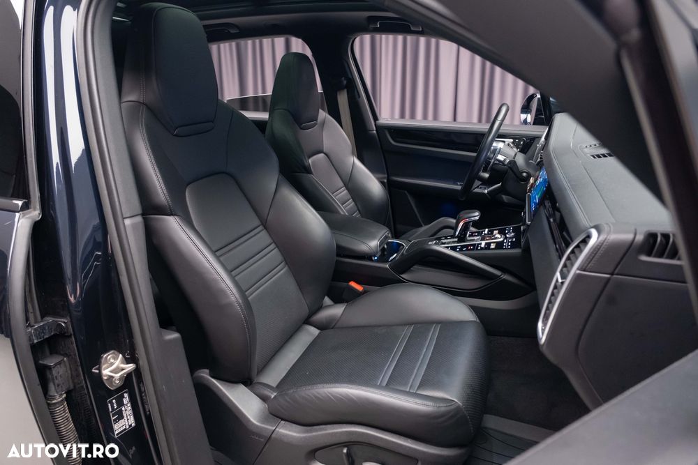 Porsche Cayenne E-Hybrid Tiptronic S Platinum Edition - 39