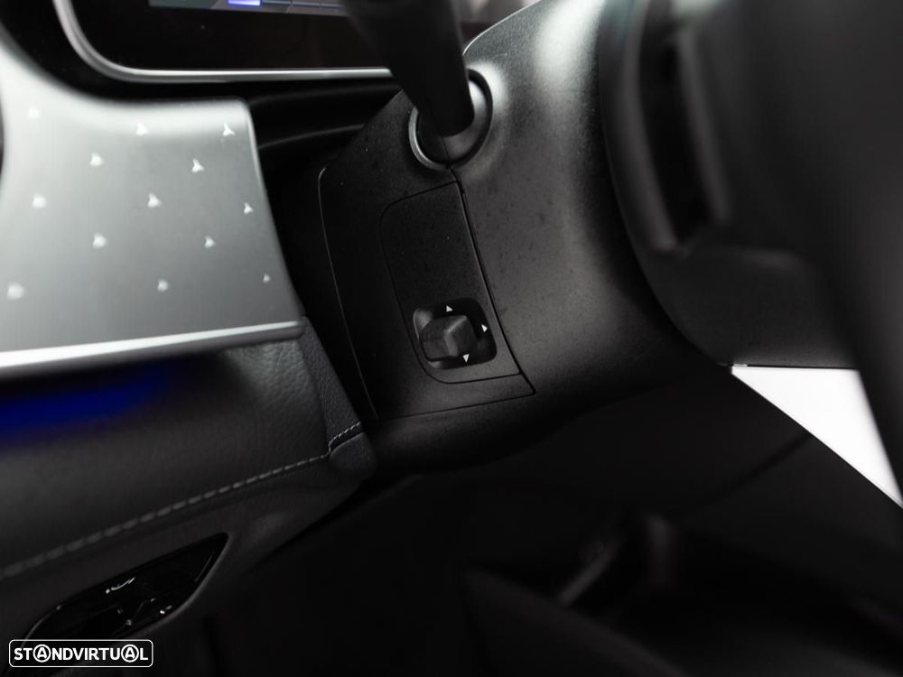 Mercedes-Benz EQE 300 Edition Electric Art - 27