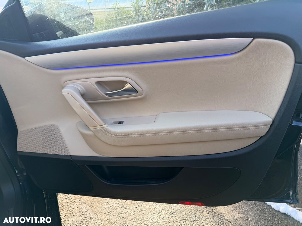 Volkswagen Passat CC - 21