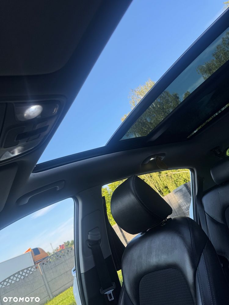Kia Sportage - 14