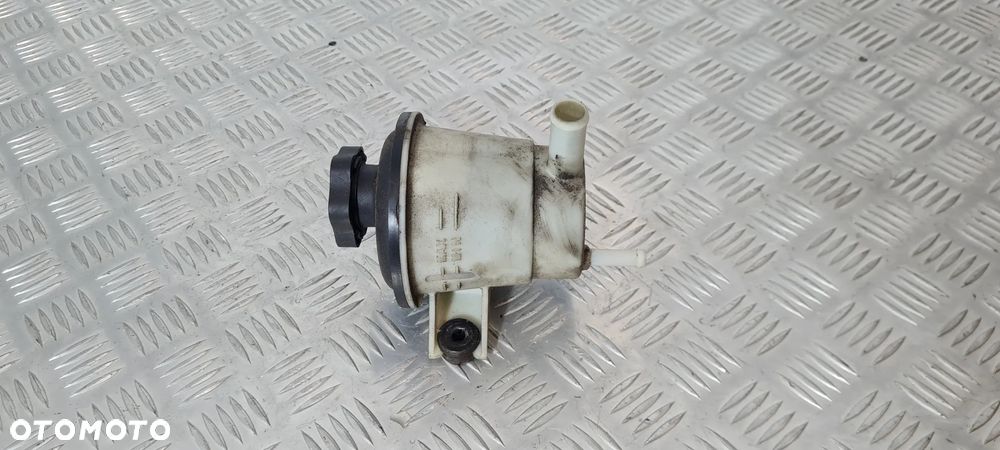 Ford Maverick Zbiorniczek Wspomagania - 2