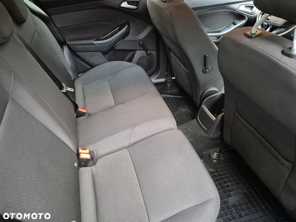 Ford Focus - 27