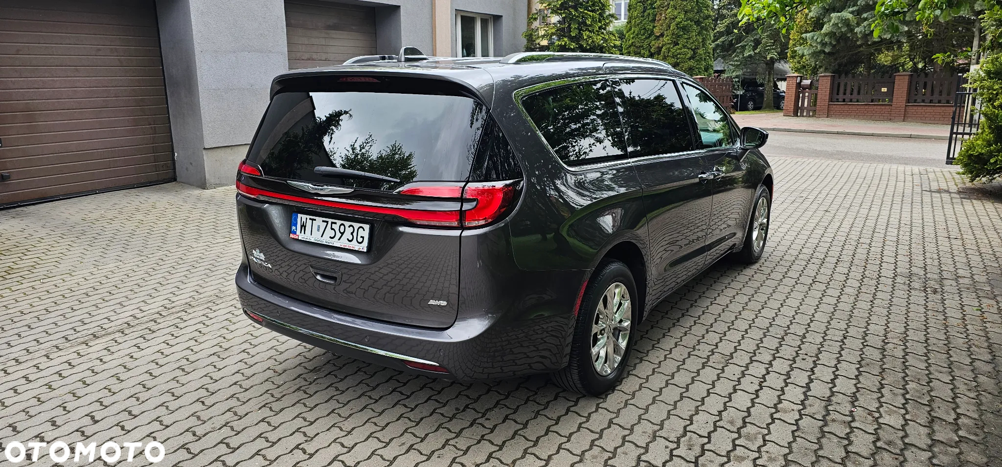 Chrysler Pacifica - 7