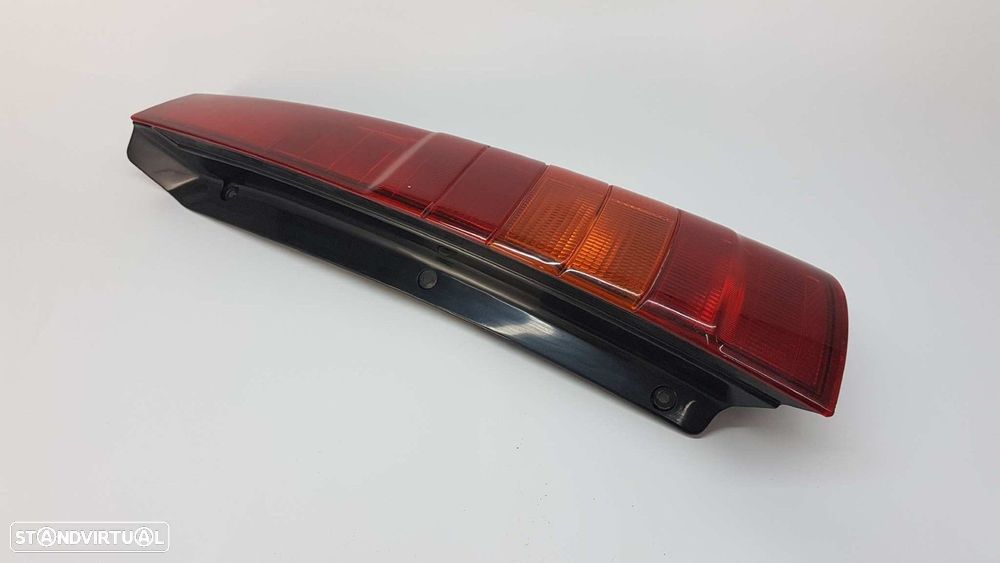 FAROLIM TRASEIRO DIREITO MITSUBISHI SPACE RUNNER (N60) 2.0I - 6