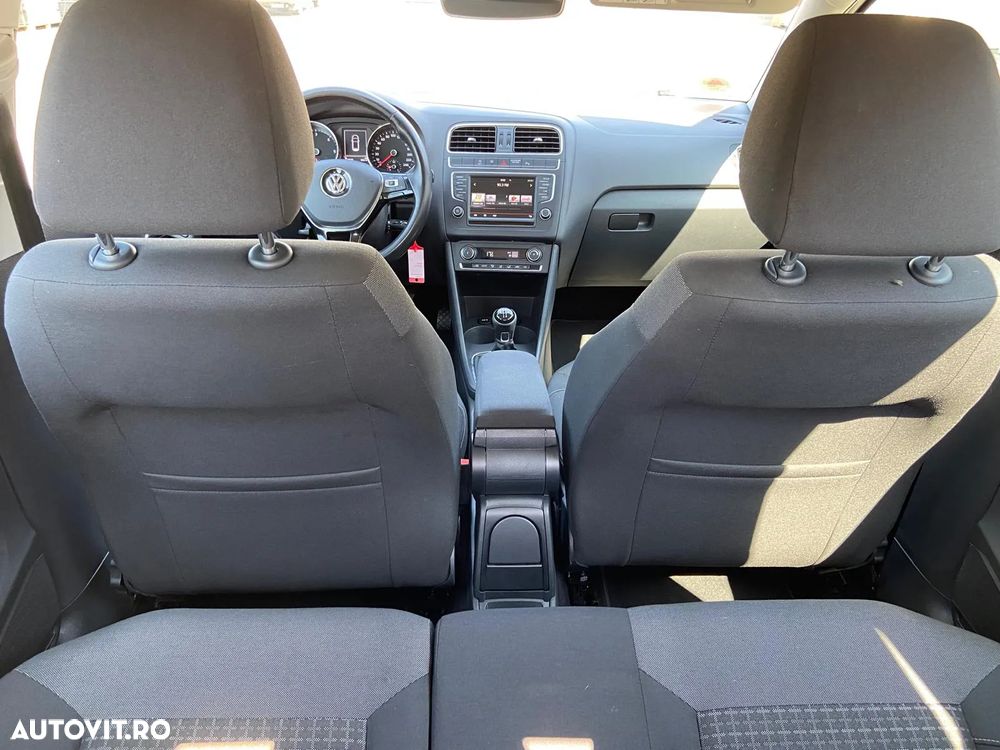 Volkswagen Polo 1.4 TDI (Blue Motion Technology) Comfortline - 14